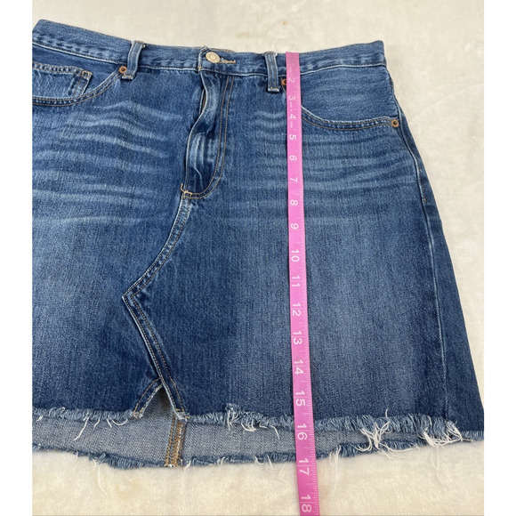 Lucky Brand Jeans Mini Skirt Womens 10/30 Blue Denim Raw Hem Distressed Festival - Picture 6 of 9